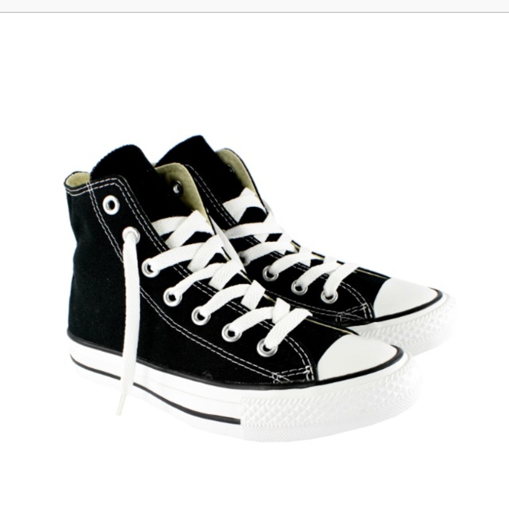 Converse black